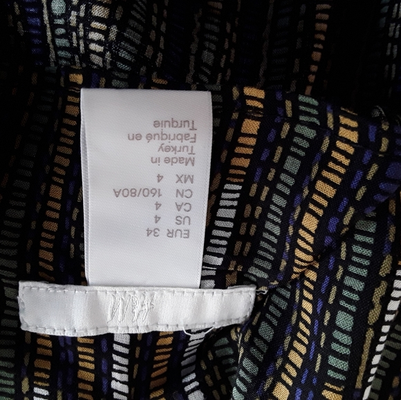 H&M flowy tank - Picture 4 of 4